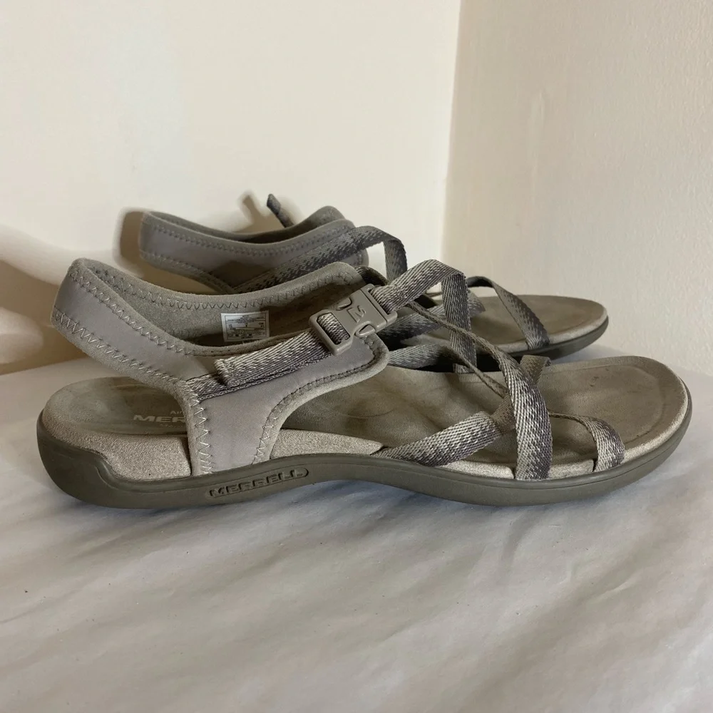 Merrell Moon sandals air cushion memory foam, women's size 10, strappy, outdoors - Picture 1 of 8
